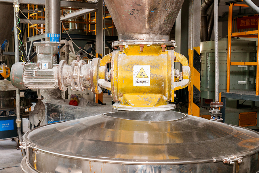 Továrenské vybavenie